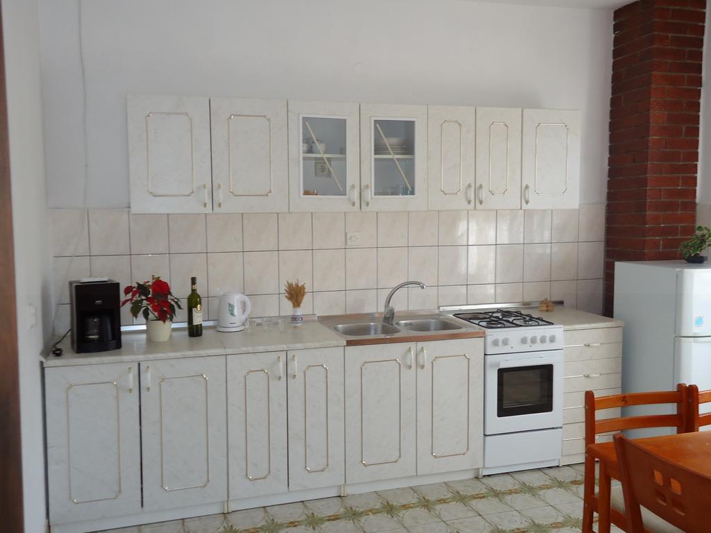 Apartments Vrsa Seline Exterior photo